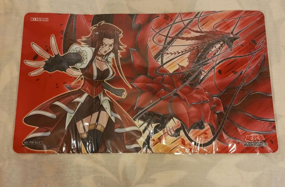 リ*★様 十六夜アキ プレイマット 未開封 公式 黒薔薇の破滅龍 TSUTAYA