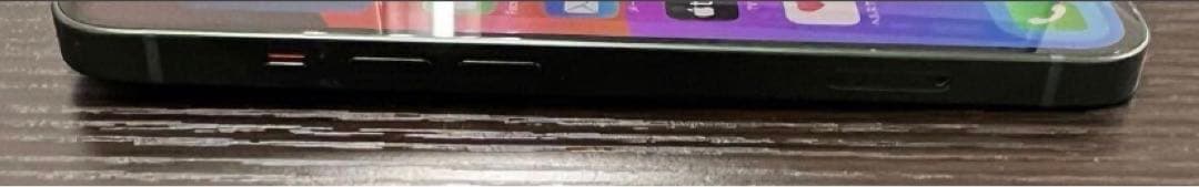 美品　iPhone13 256GB グリーン MNGH3J/A SIMフリー