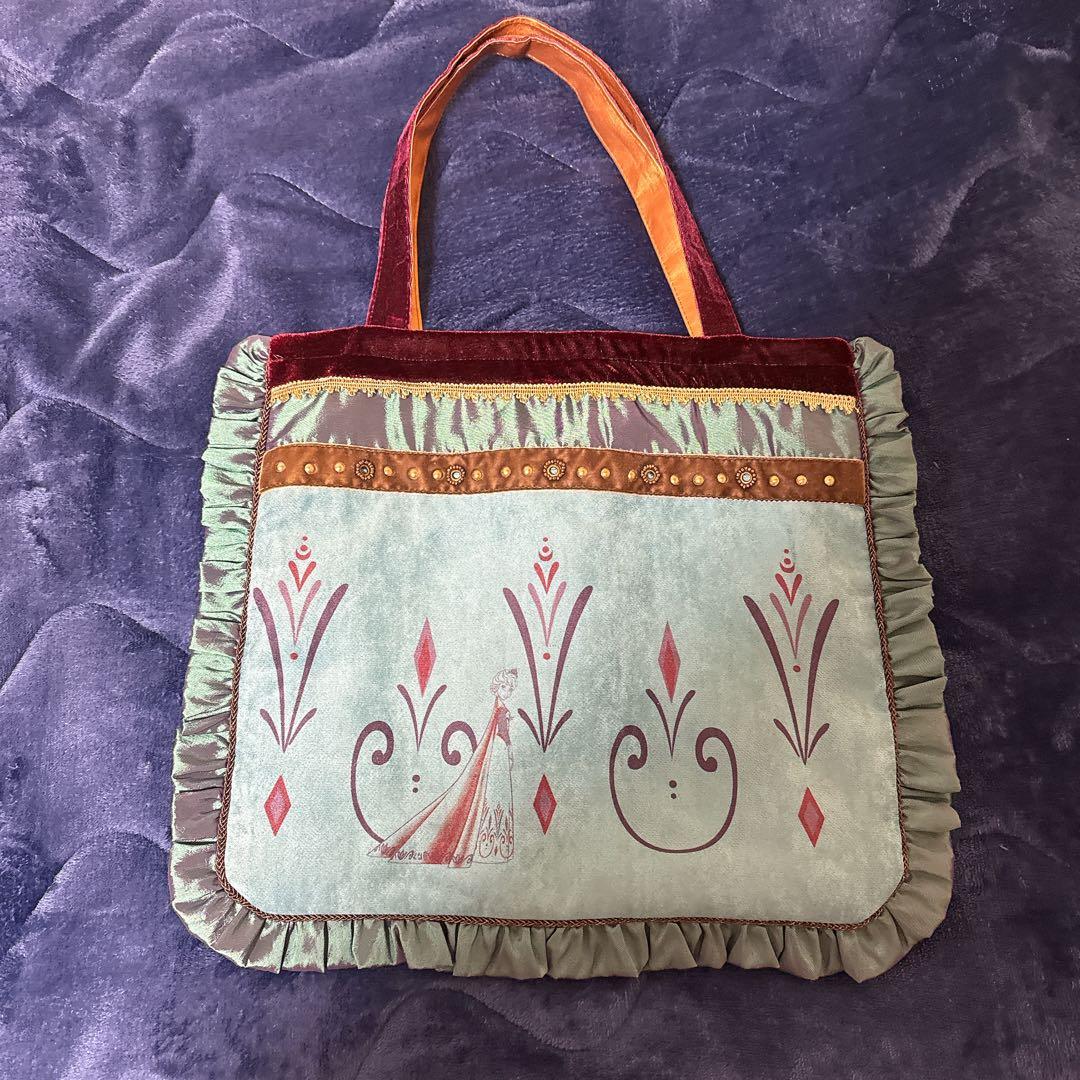 アナと雪の女王　シークレットハニー　戴冠式　エルサ　バッグ　グッズ