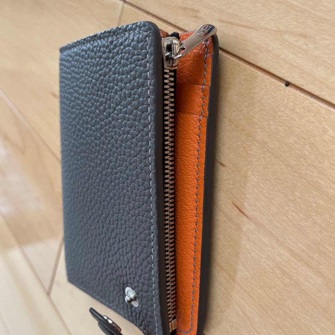 メゾンタクヤオレンジ レザー ケース