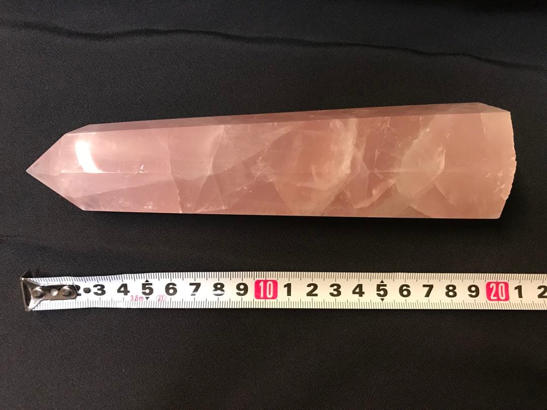 大きなローズクォーツ ポイント 671g
