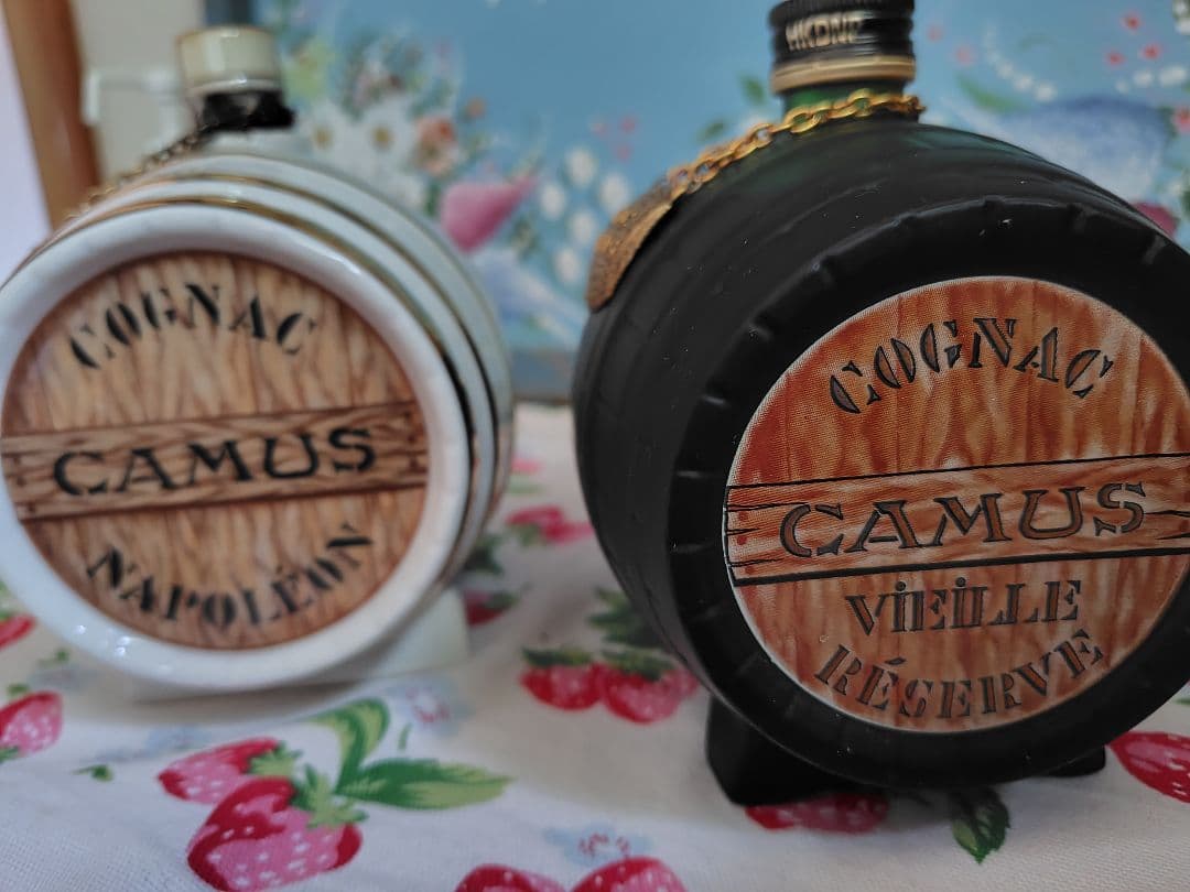 【希少】カミュ　ナポレオン　コニャック　ヴィエイユ　リザーブ　樽型　デキャンタ