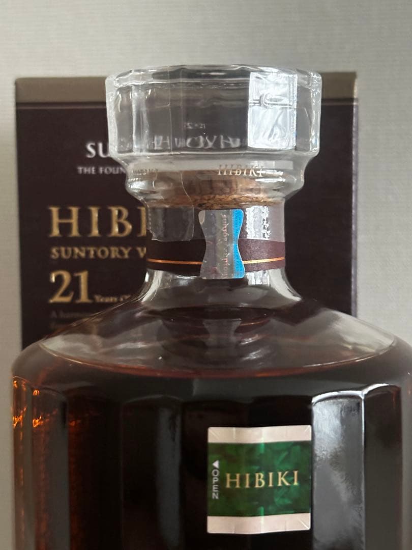 サントリーウイスキー響21年箱付き