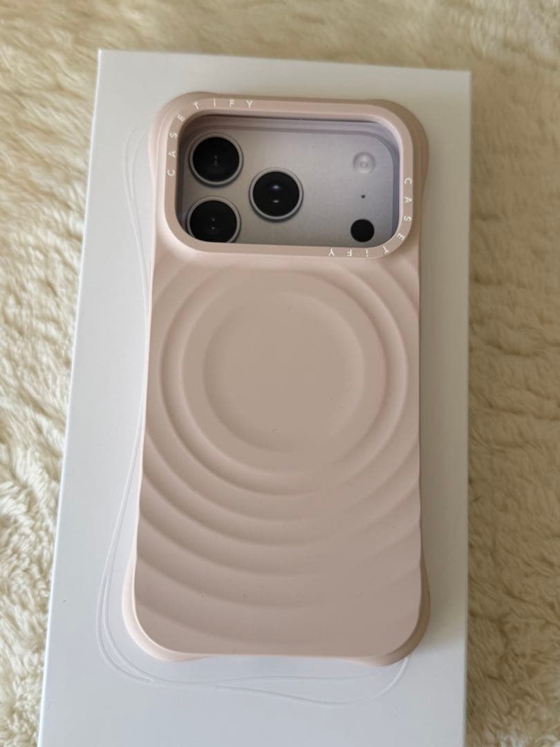 Casetify iPhone 17Pro ケースとマグネットスタンド