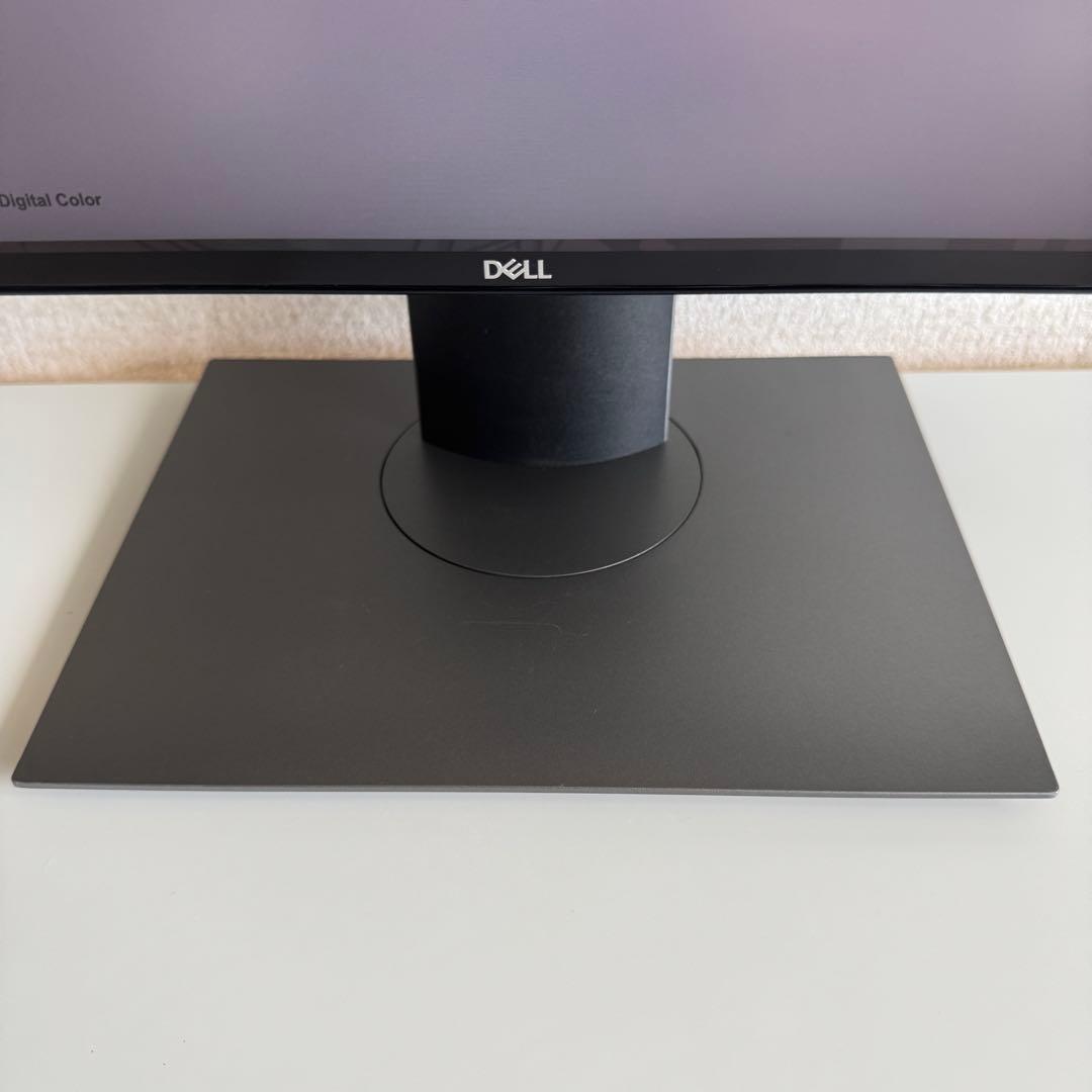 美品 Dell U2720QM 27インチ 4K モニター　USB-C対応