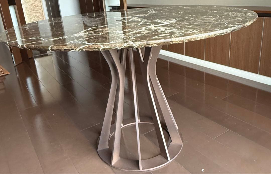 大塚家具　ダイニングテーブル　円形　大理石