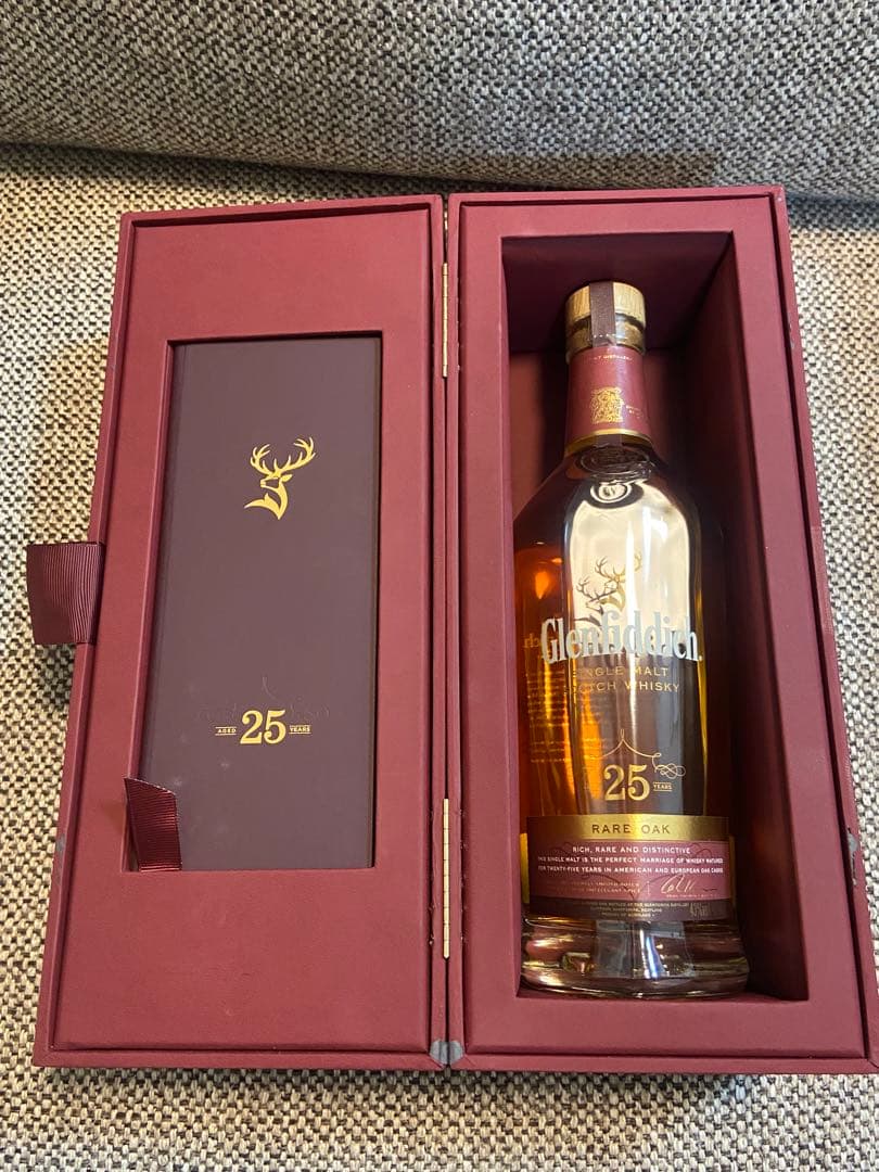 ウイスキー Glenfiddich 25 Year Old Rare Oak