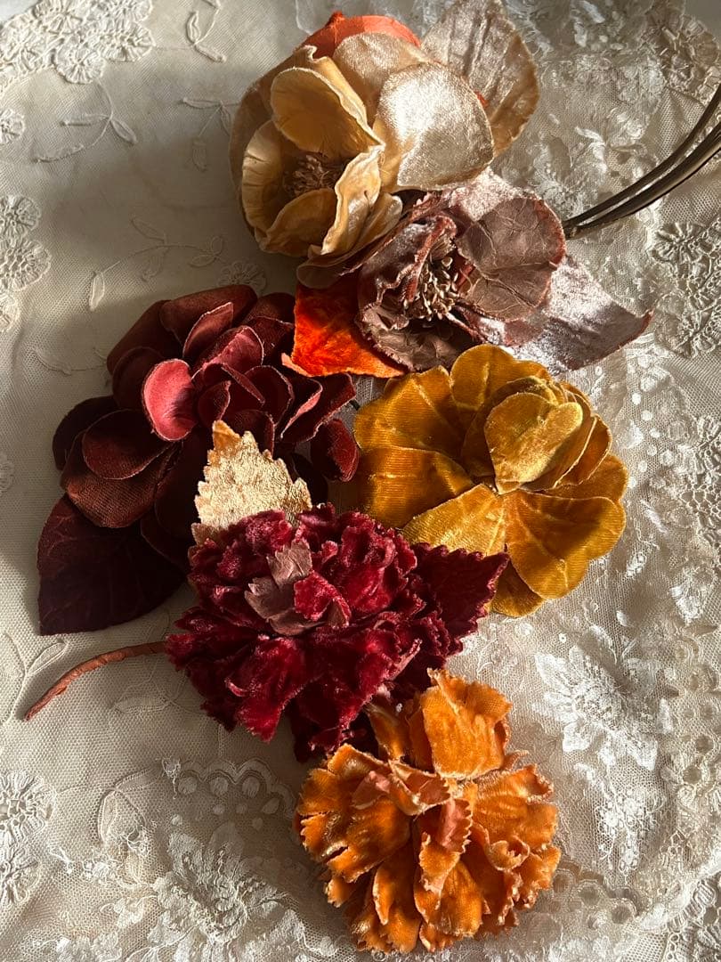 アンティークヴィンテージベルベット布花コサージュブローチ帽子ドレスパーツ装飾