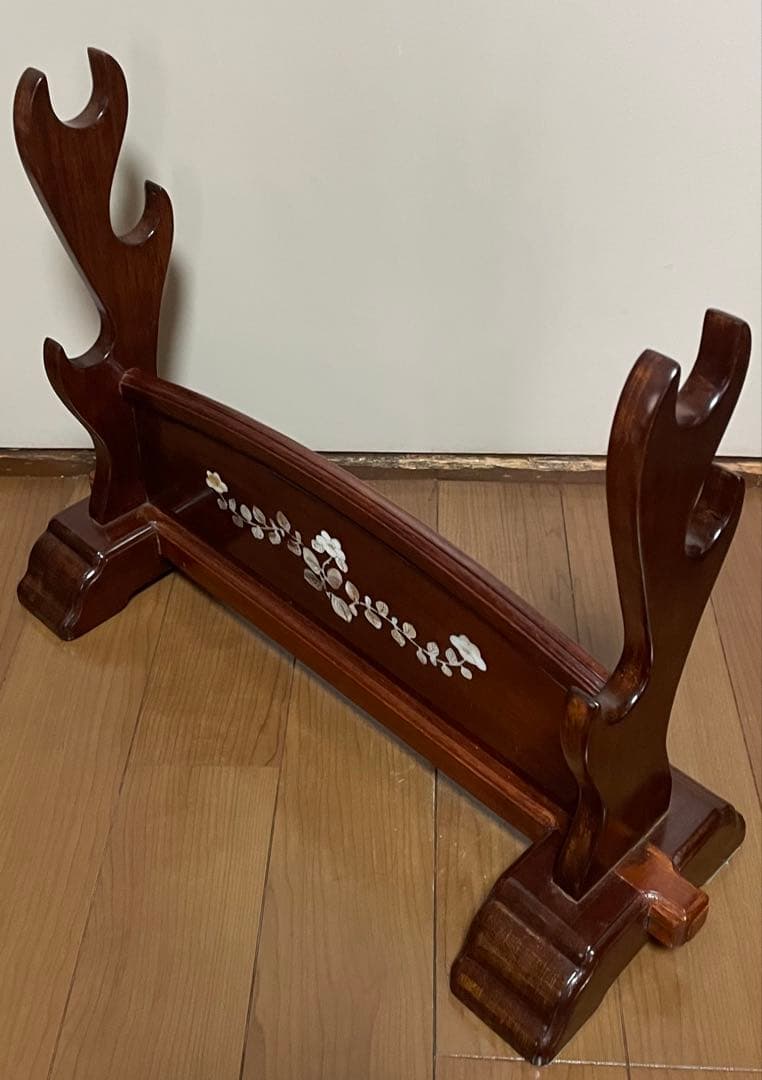 刀掛け　両面　螺鈿　木製　３本掛け　日本刀　模造刀　武具