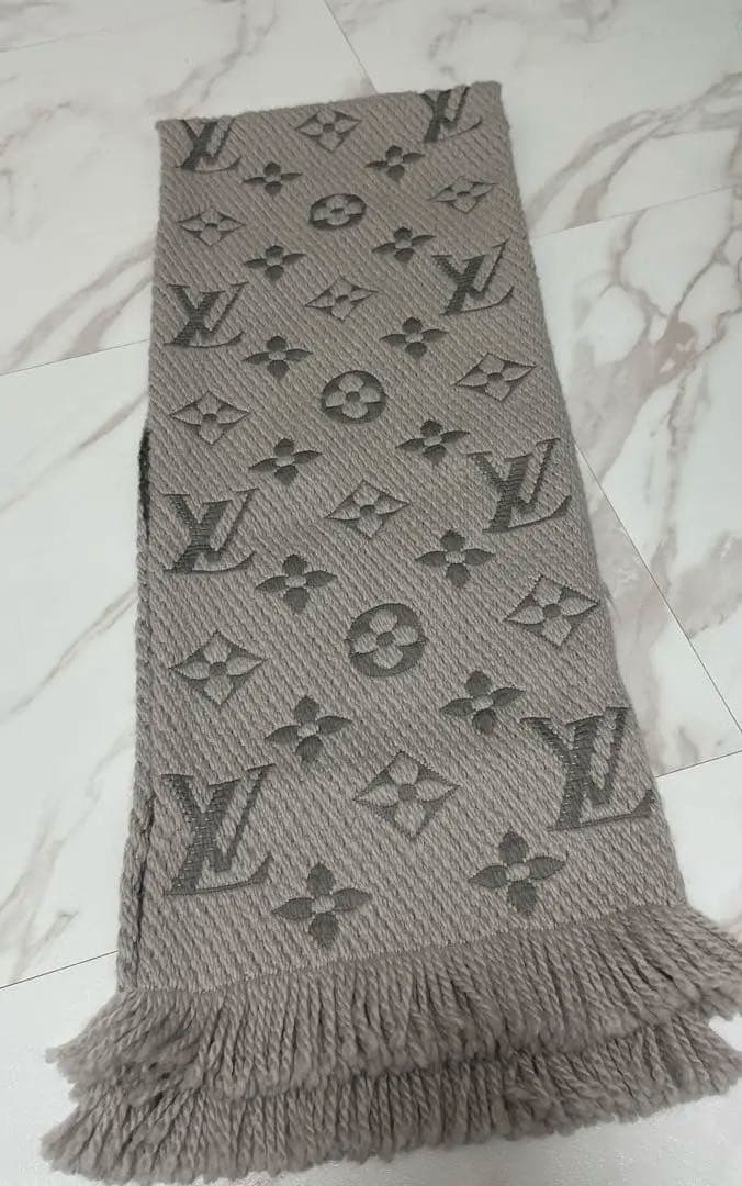ルイヴィトン　ロゴマニア　マフラー　グレー