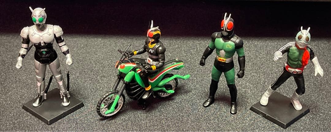 仮面ライダー フィギュア 4体セット　バトルホッパー