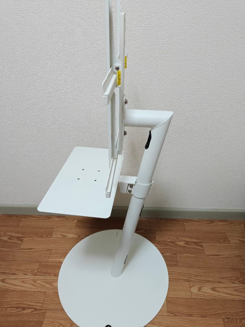 【廃盤】EQUALS Wall ホワイト スタンド式テレビ台 円形ベース