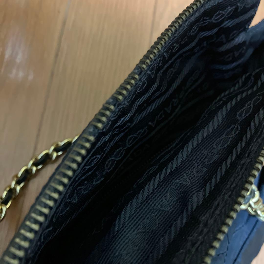 PRADA キルティングナイロンバッグ ブラック
