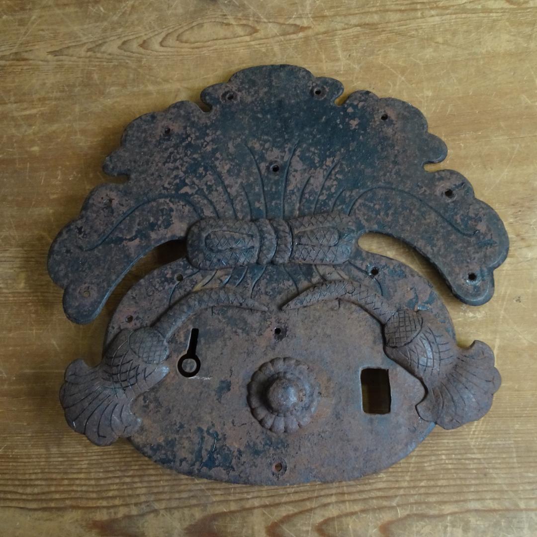 錆び鉄　古鉄　蔵 金具　アンティーク　金物　土蔵の蔵戸の金具