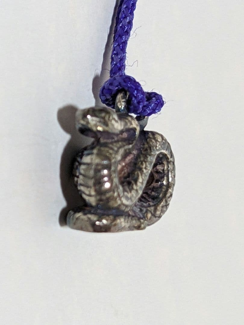 ♦銀製干支 根付け 巳 人間国宝 彫金工芸家 鹿島一谷 原型 SILVER900