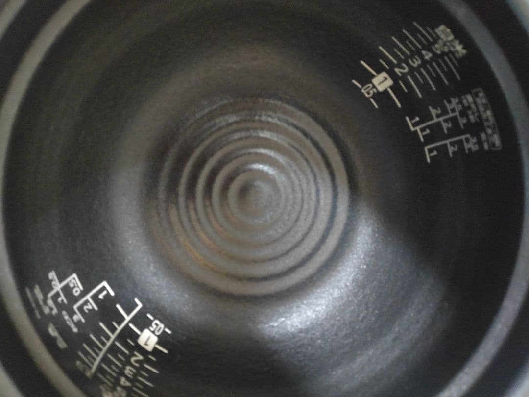 ■美品ご泡火炊き■土鍋料亭炊き■３年連続家電ＧＰ■Tiger圧力IH■匿名配送■