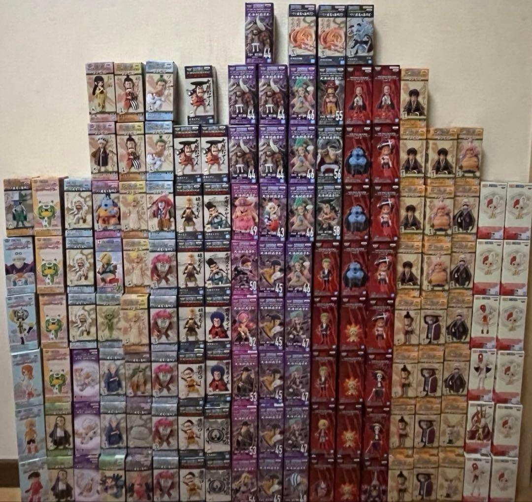 ワンピース　ワールドコレクタブル　フィギュア　143点セット