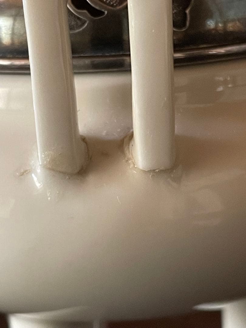 清風与平の白磁耳付香炉　純銀火屋は秦蔵六　 直し有