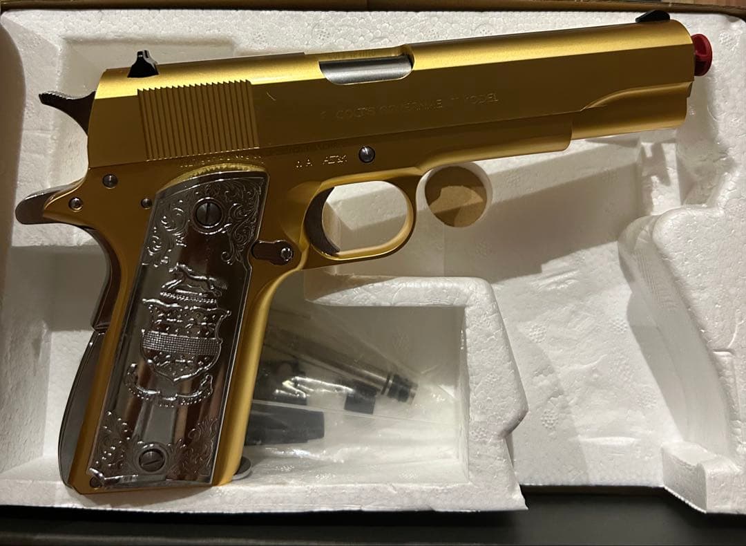 SCW ゴールド エアソフトガン コルトスタイル