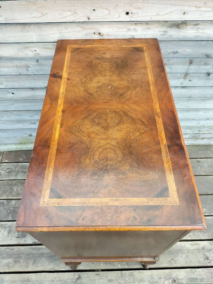 M♦n送料込 英国イギリスアンティーク　サイドボード 猫脚