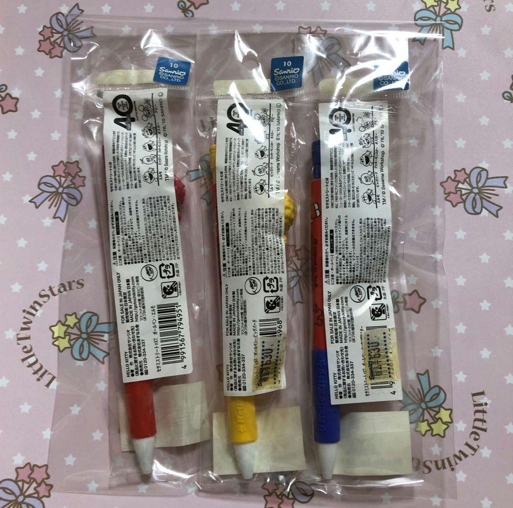 ハローキティちゃん　セサミストリート　コラボボールペンセット　2010年の品