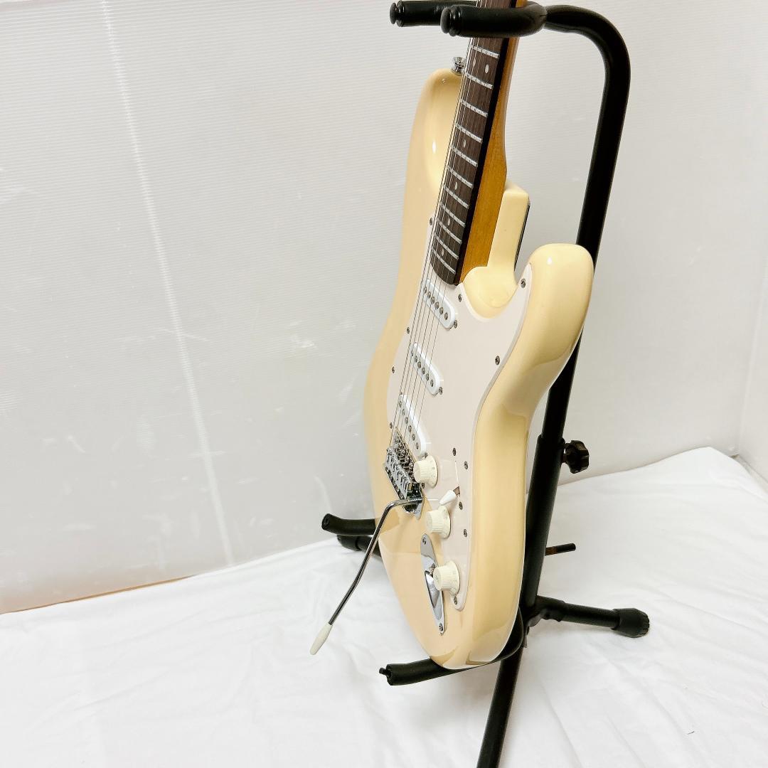 美品 Squier スクワイヤー ストラトキャスター ホワイト 白