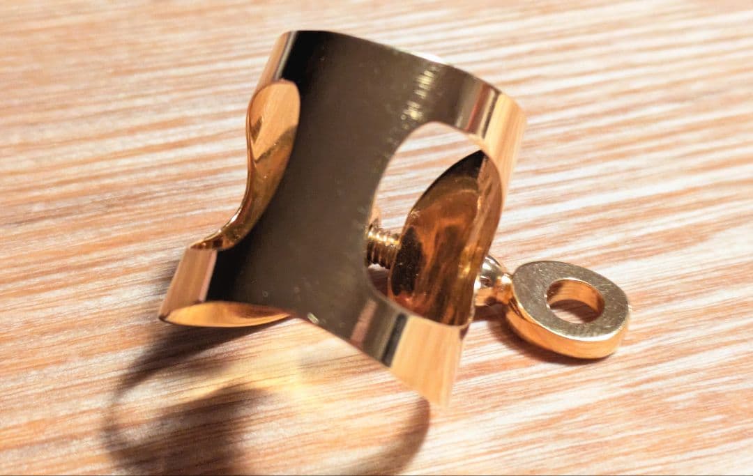 ブルズアイ ルージュホット E♭ クラリネットリガチャー