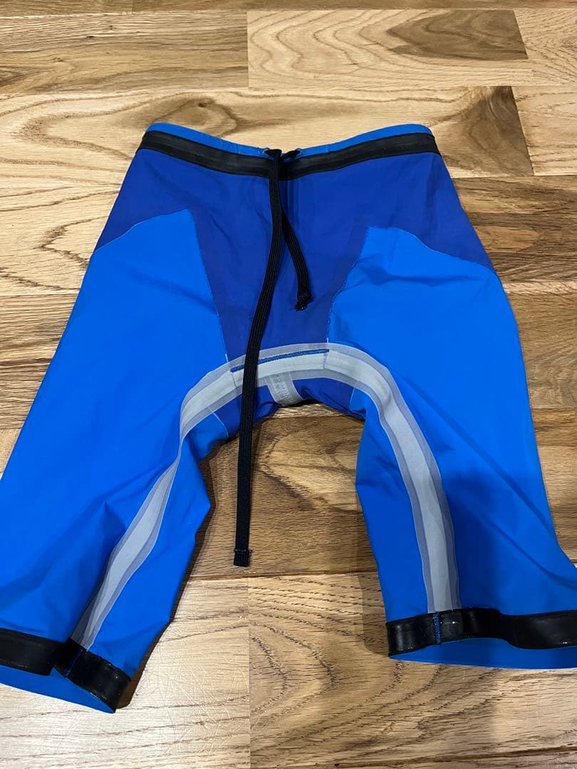 アリーナ高速水着アクアフォースX SSSサイズ