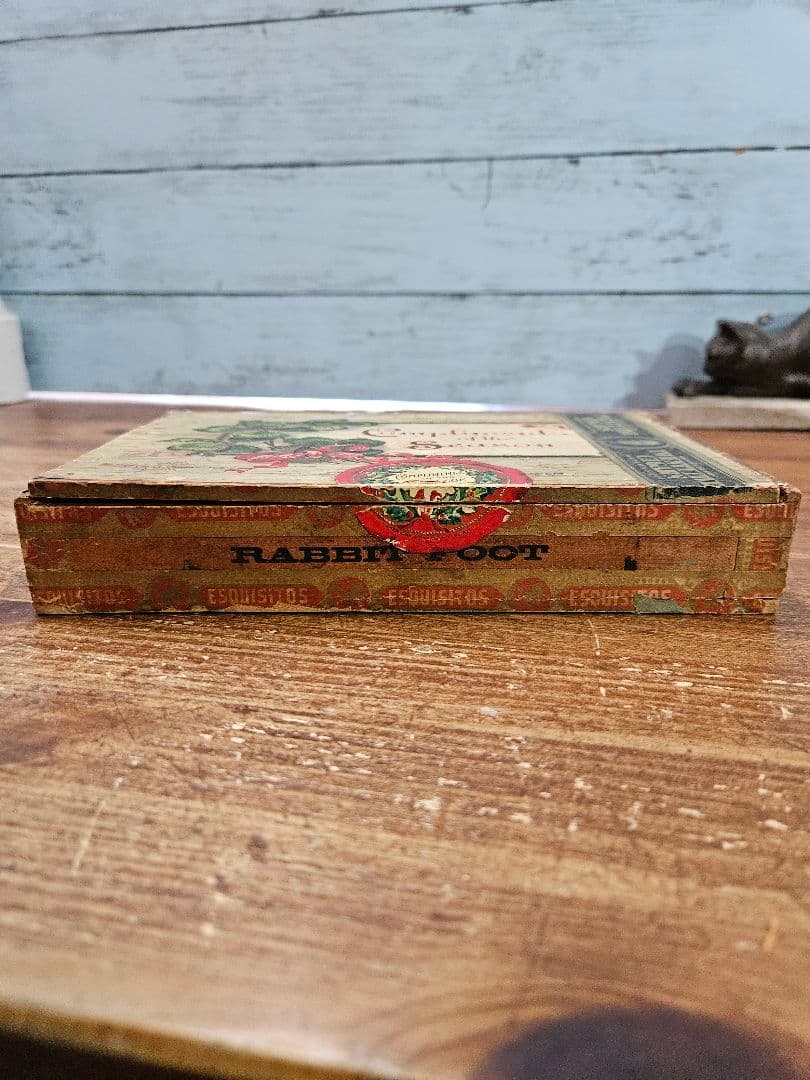 USヴィンテージ RABBIT FOOT シガーボックス 葉巻ケース 小物入れ