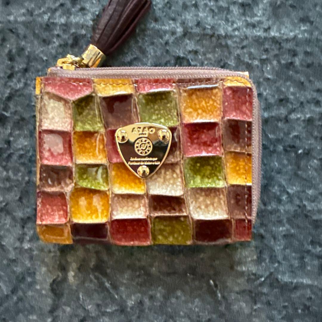 ATAG タイル模様 二つ折り財布 マルチカラー