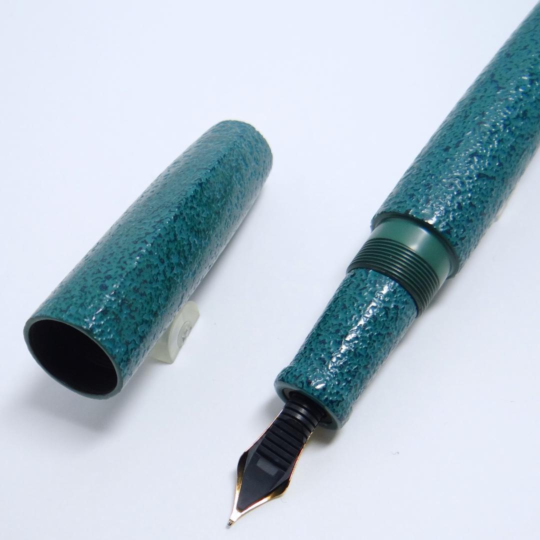 【試筆のみ・極美品】中屋万年筆 背鰭 NAKAYA Midori Ishime