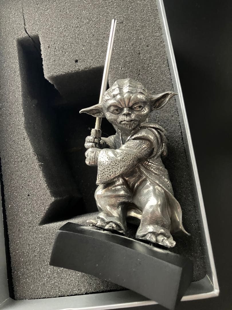 【開封品美品】スターウォーズ　ロイヤルセランゴール　マスターヨーダ