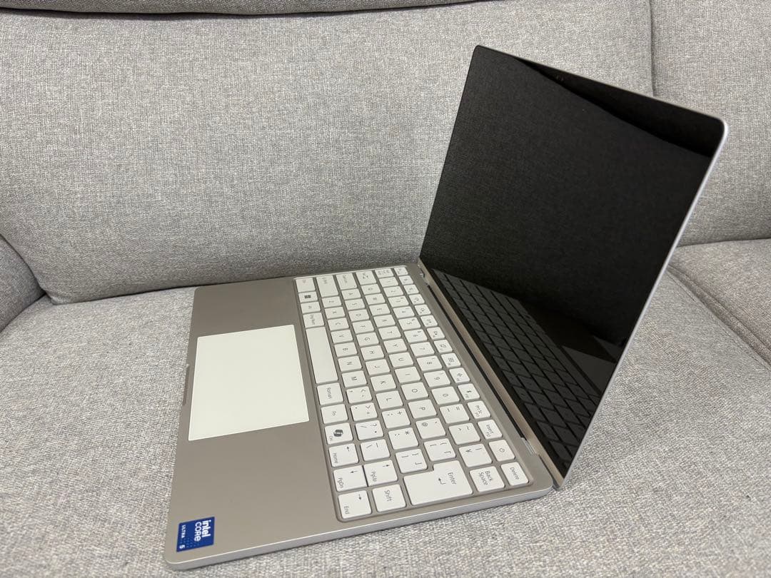 2025年富士通FMV Note Cメモリ16GB　ノート美品／傷なし