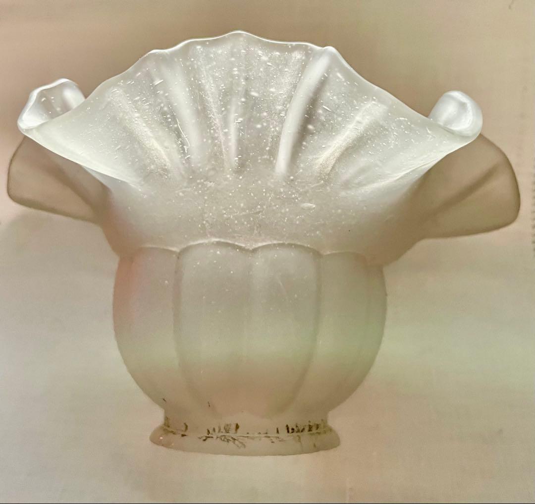 アンティーク透明ガラス製フリルシェイド