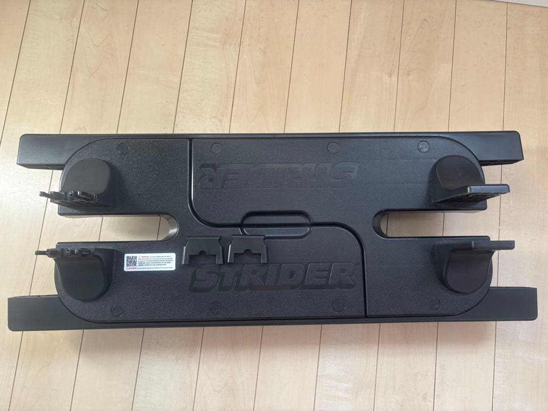 STRIDER バランスバイク用スタンド ブラック