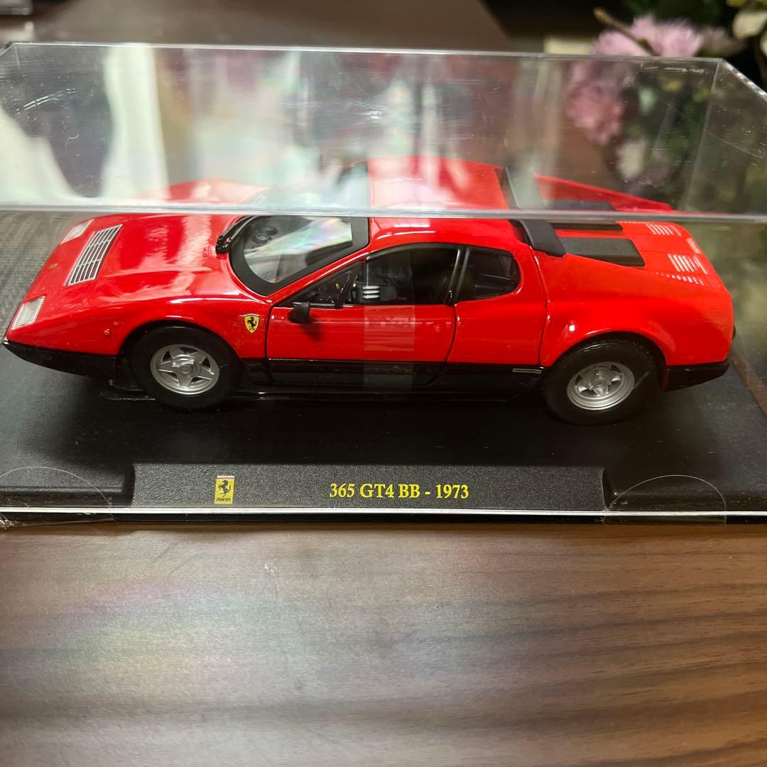 Ferrari 365 GT4 BB 1973 赤