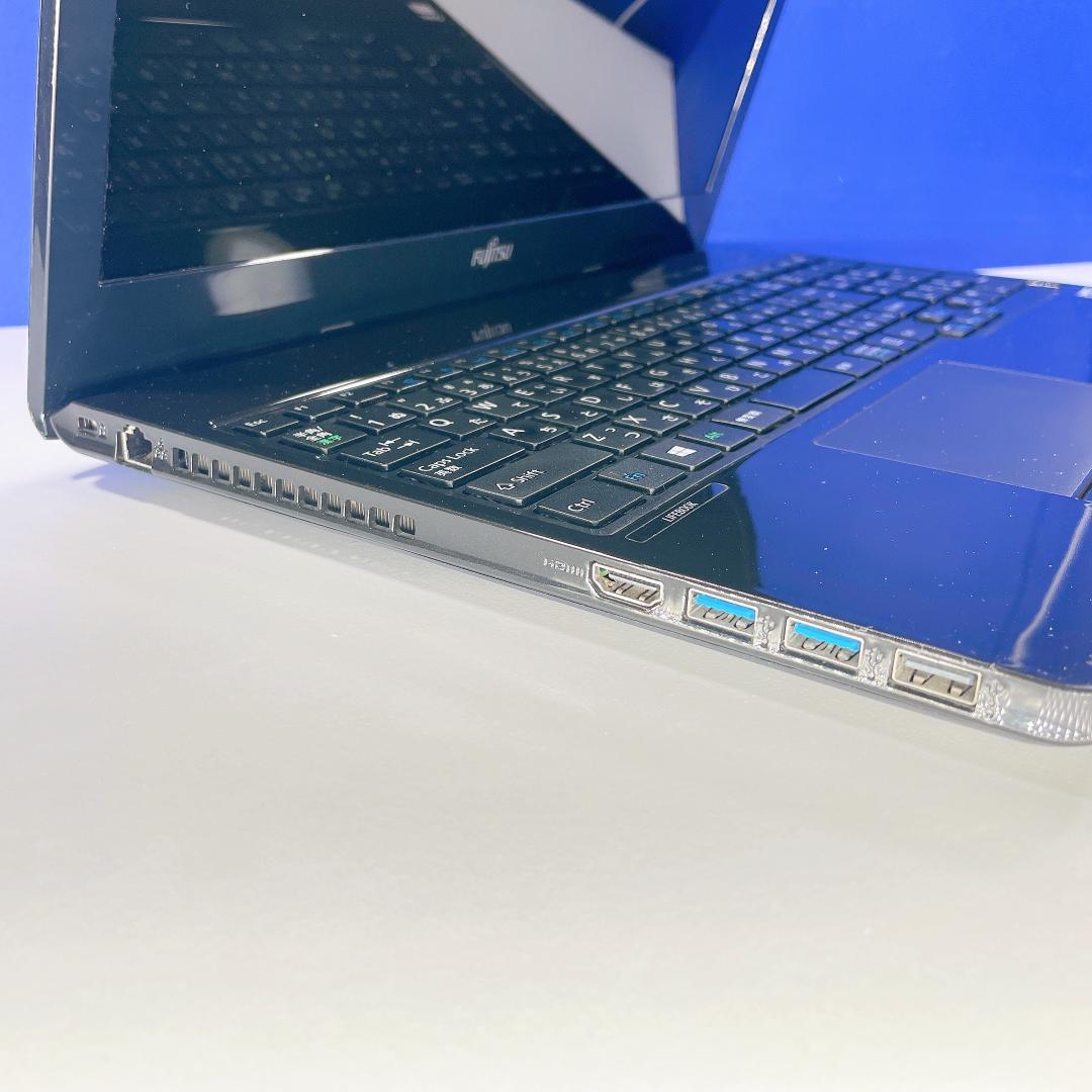 Windows11✨快適SSD✨書類作成用に✨富士通黒ノートパソコン/カメラ薄型