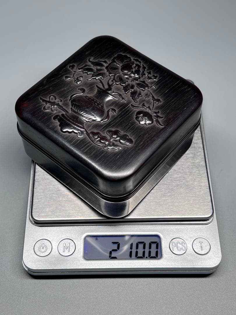 木製　小物入れ　紫檀　牡丹花　浮き彫り　極細工　文房具　中国美術　香合　美品