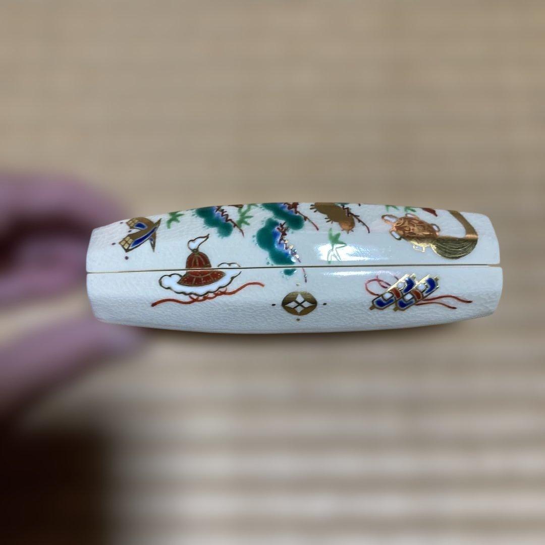 ぶりぶり香合(陶器)