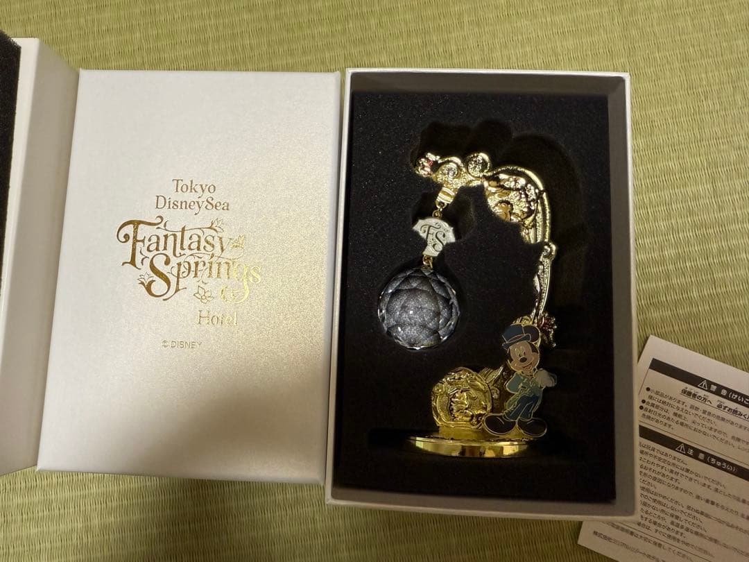 ファンタジースプリングス ファンタスティックセレブレーション サンキャッチャー