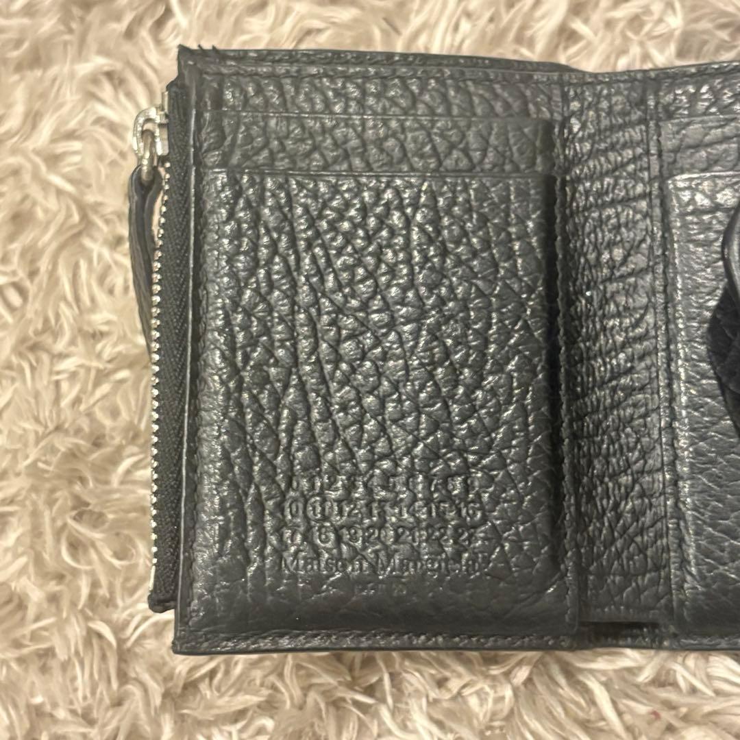 マルジェラ三つ折り財布