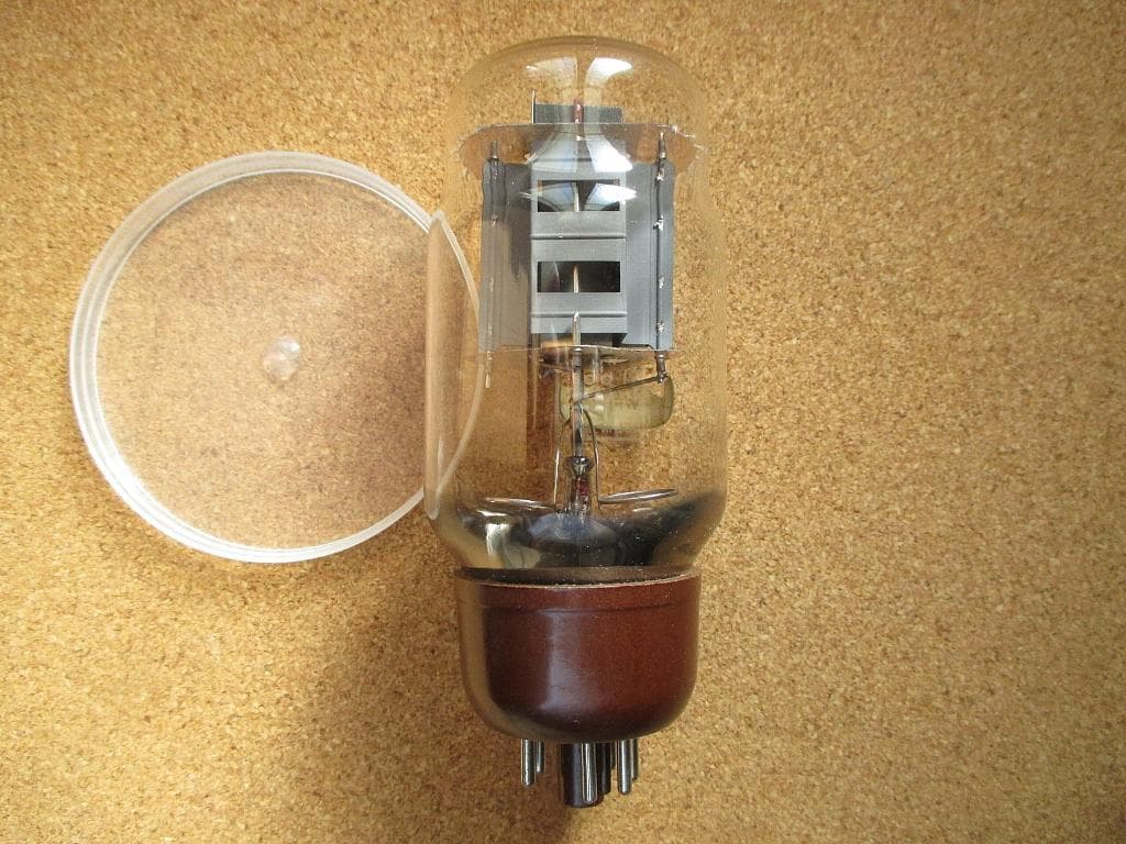 真空管　GEC KT66 MAID IN ENGLAND 透明ガラス