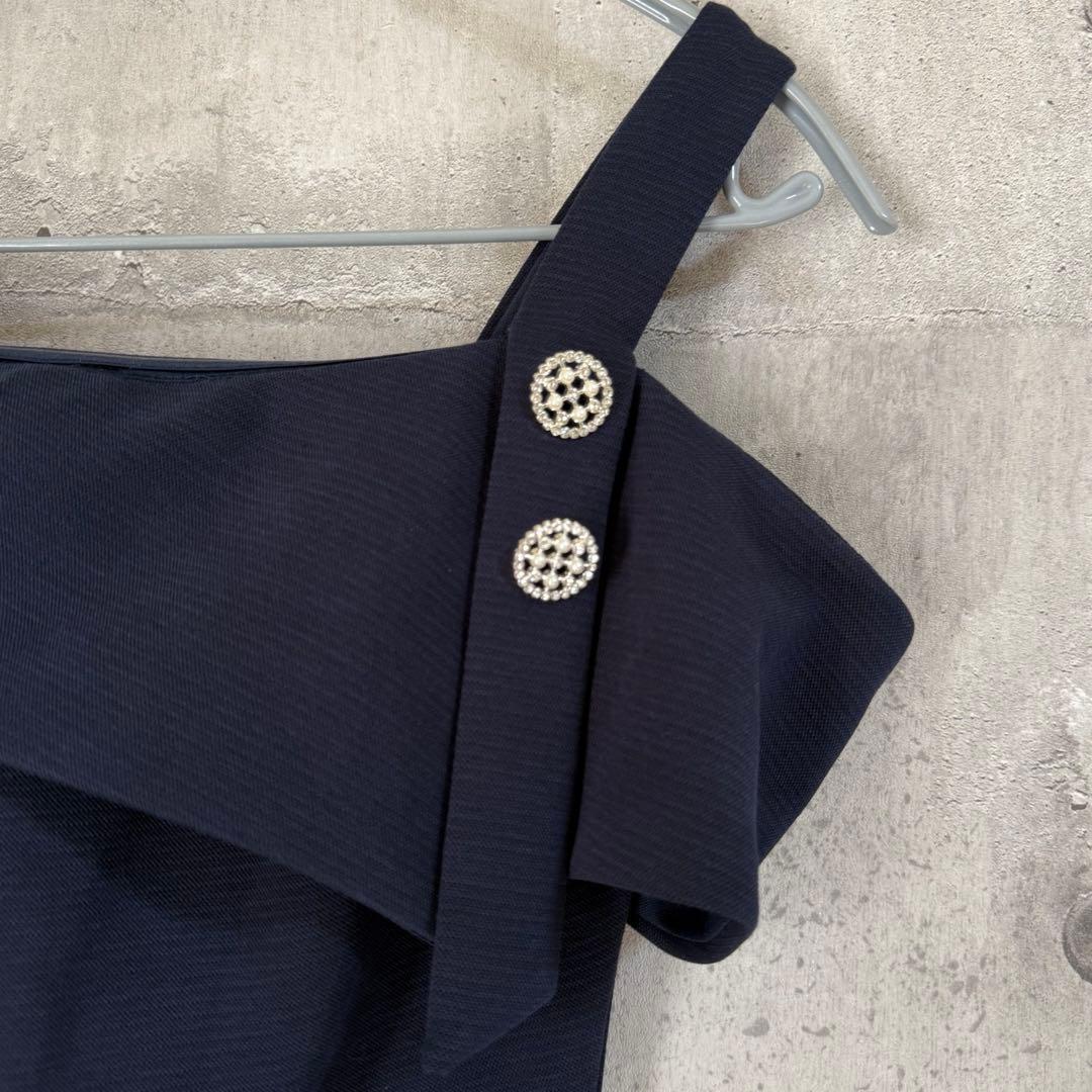 Veautt ヴュート 【XS】 オフショルダー　タイトドレス　ネイビー