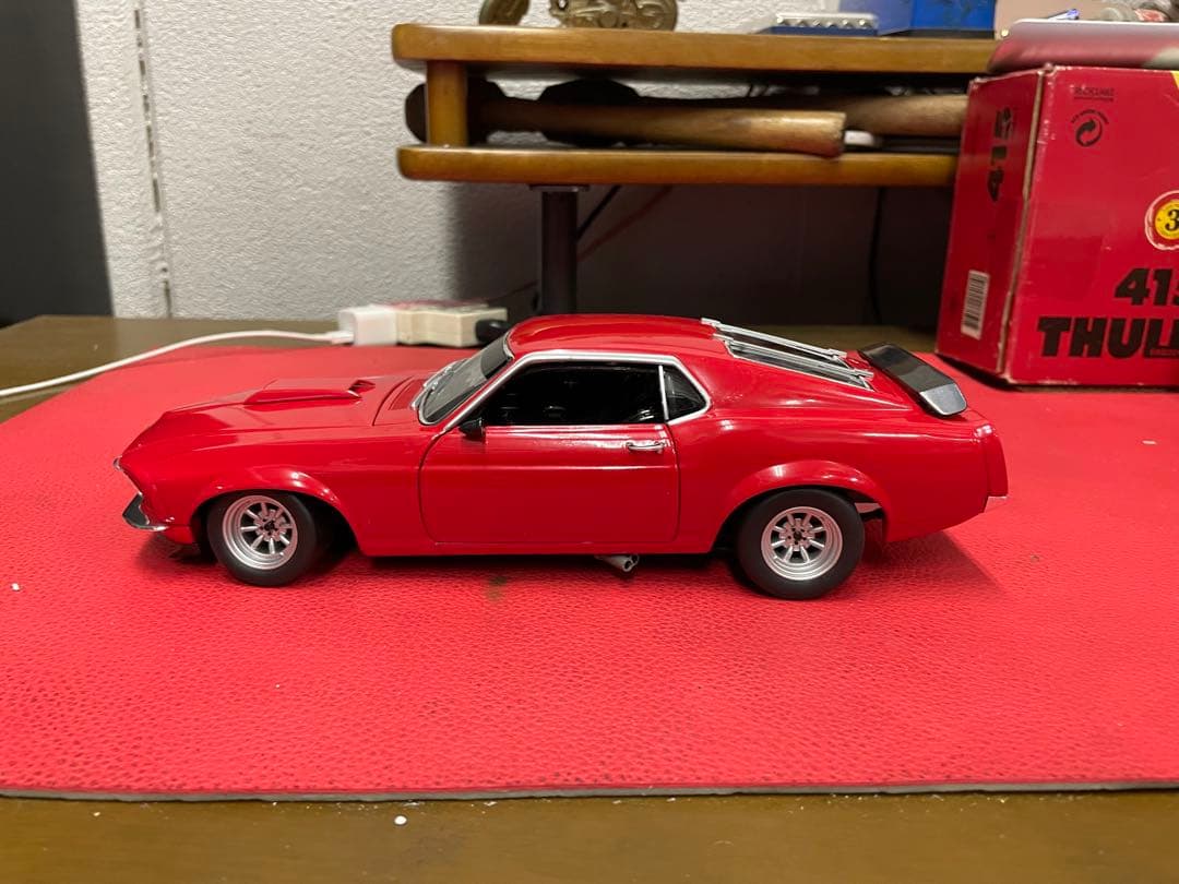 マスタング　レッド