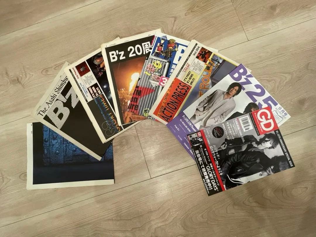 B'zグッズまとめ売り　会報・ツアーパンフ・その他グッズ色々