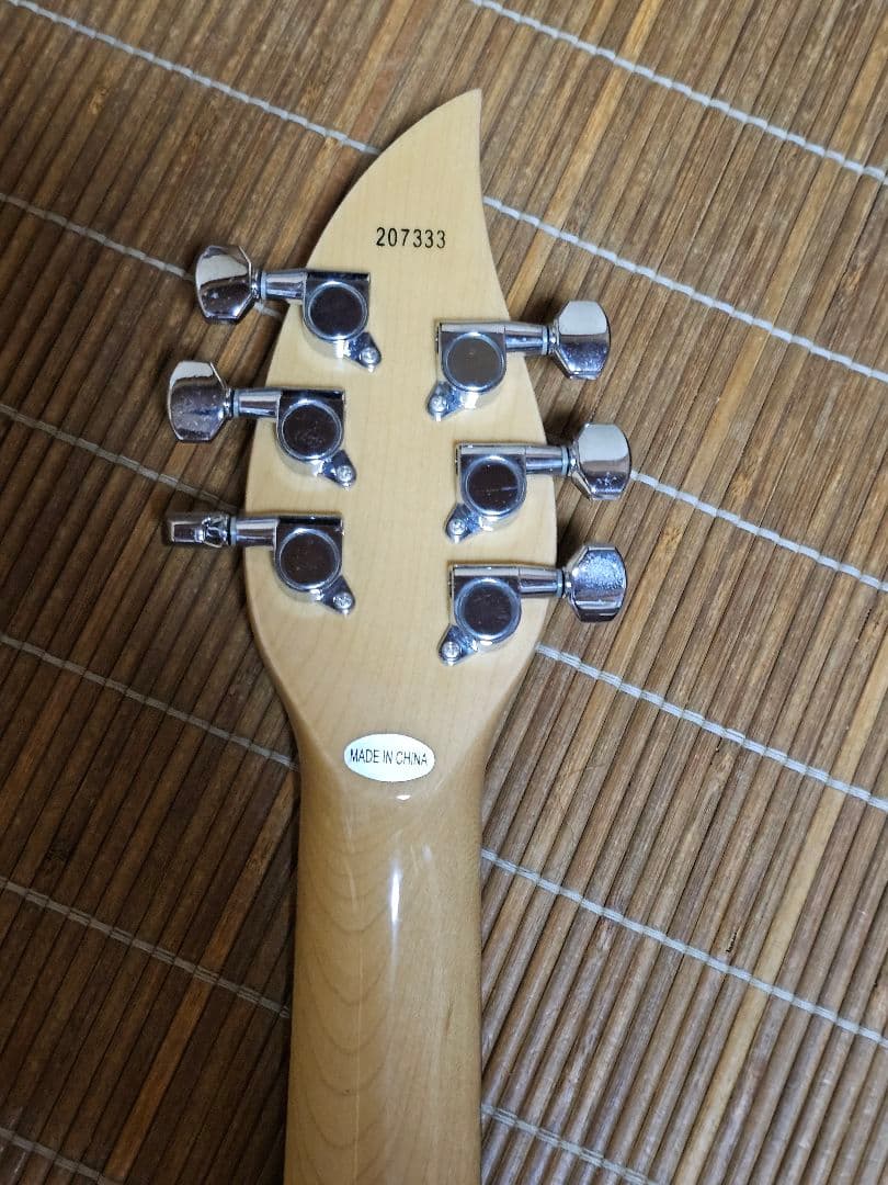 【エレキギター】ハート型 DAISYROCK デイジー ロック + おまけ付き