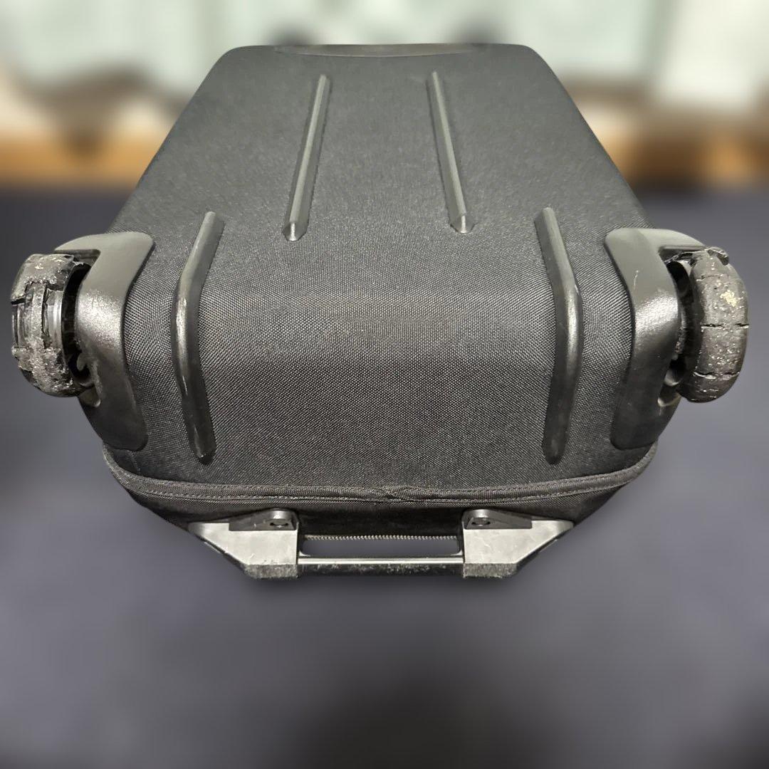 Patagonia キャリーバッグ 35L 機内持込可 タイヤ難あり