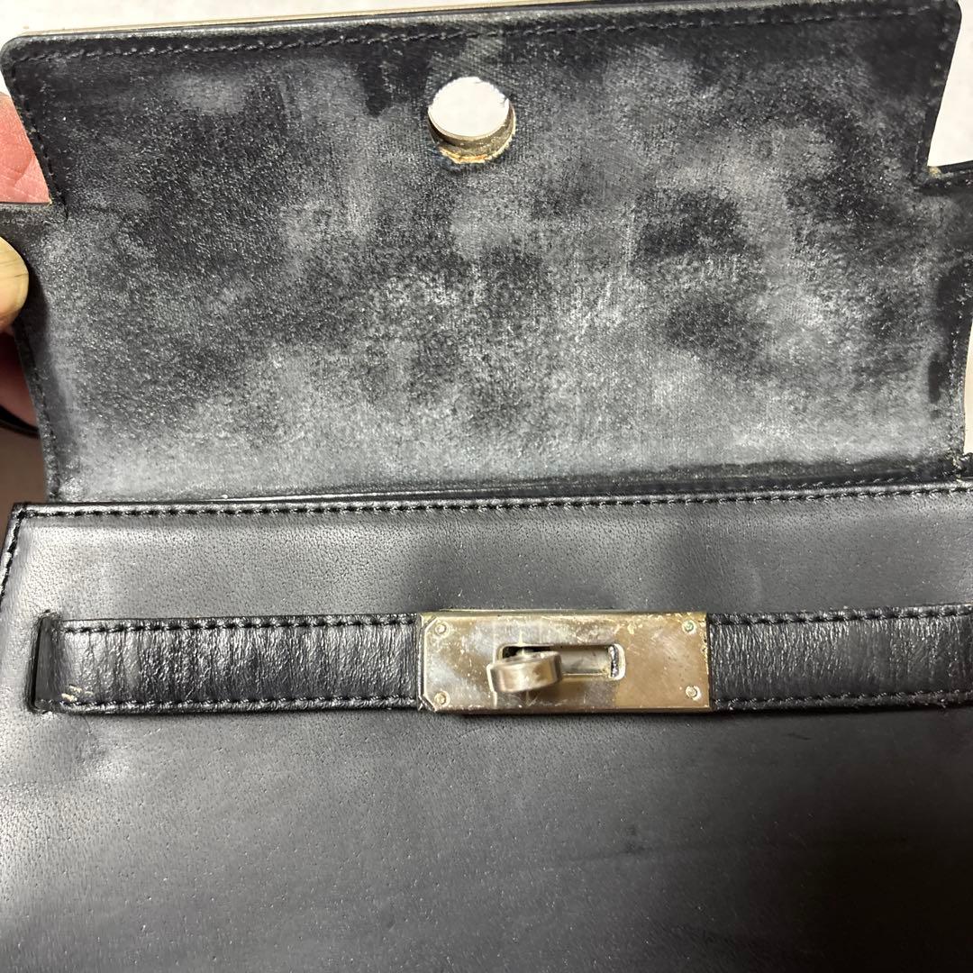 ジャンポールゴルチエ ブラックレザーハンドバッグ メタルロゴ付き