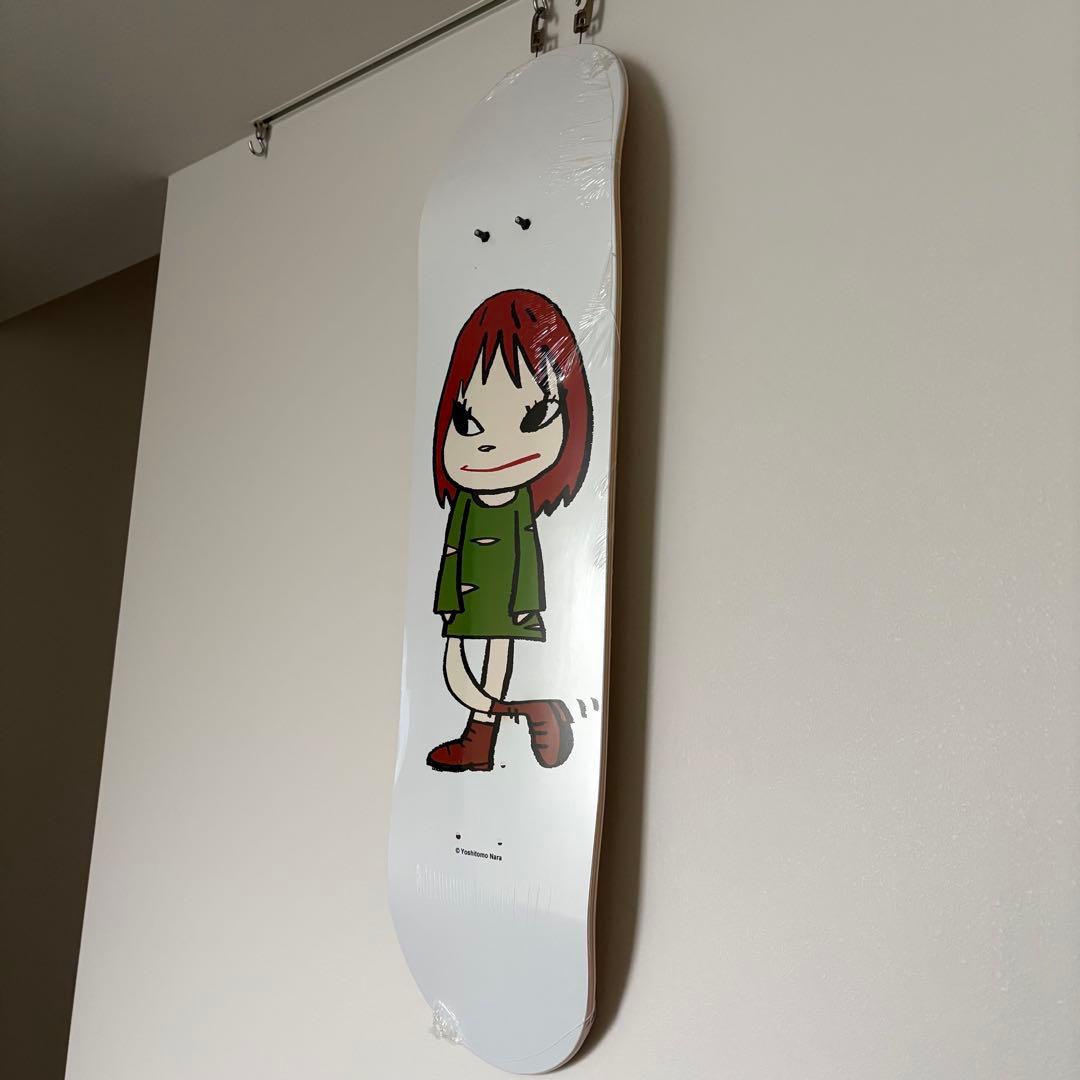 奈良美智　MoMA スケートボード　赤白2枚セット　付属カード・金具・元箱あり