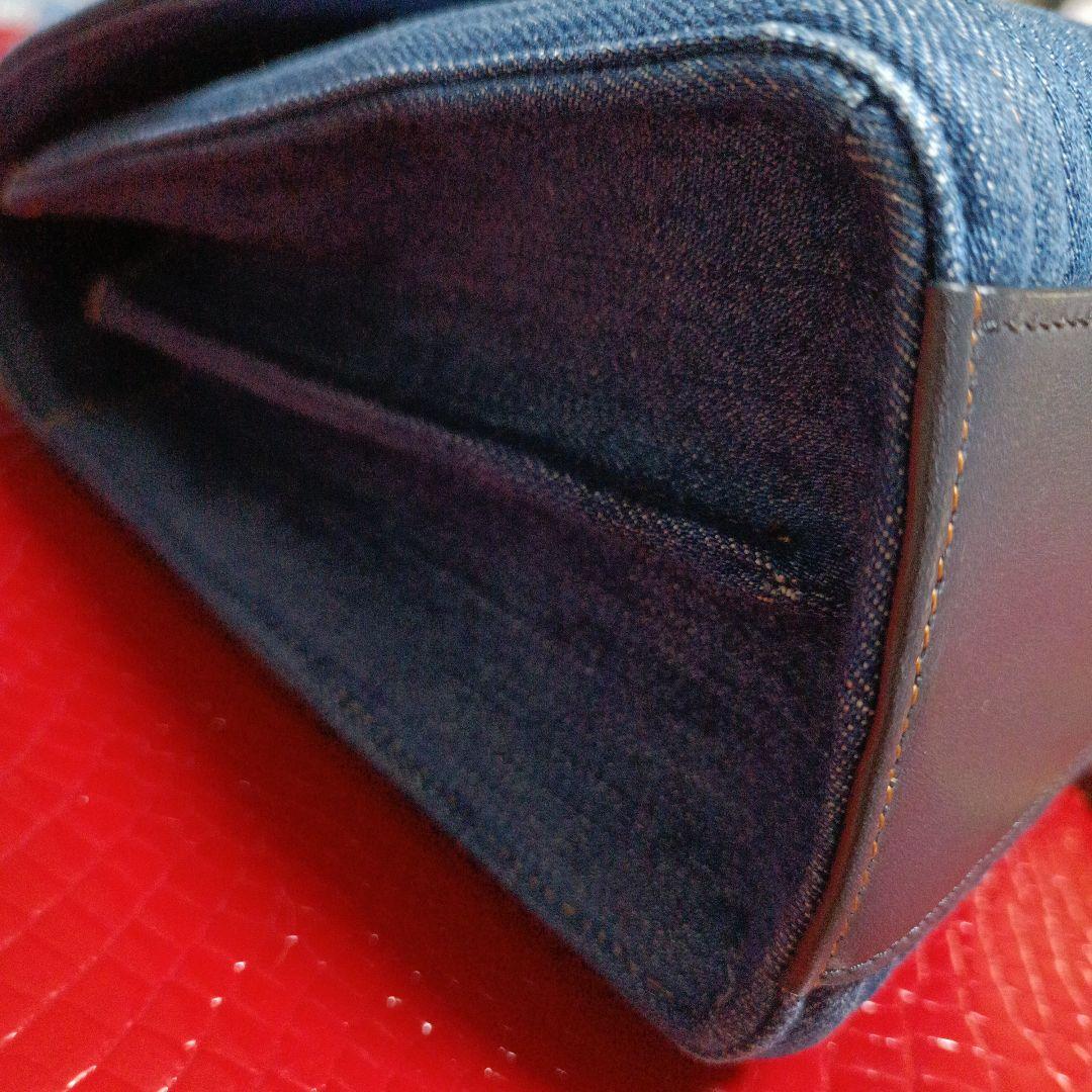 COACH　ショルダーバッグ　花　フラワー　チェーンショルダー　デニム